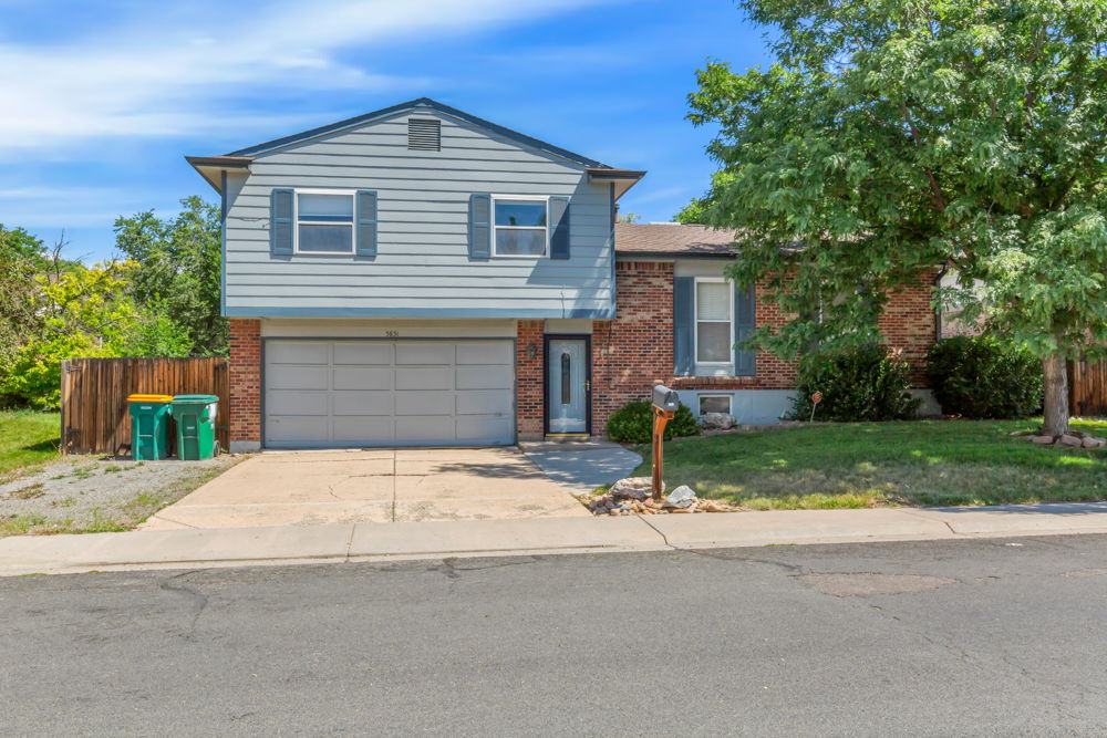 5851 West 111th Place