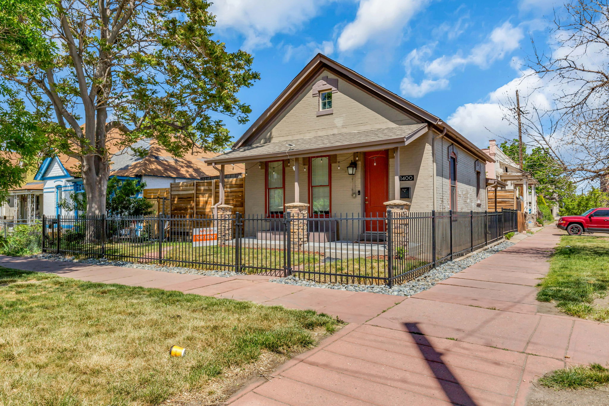 Property main image