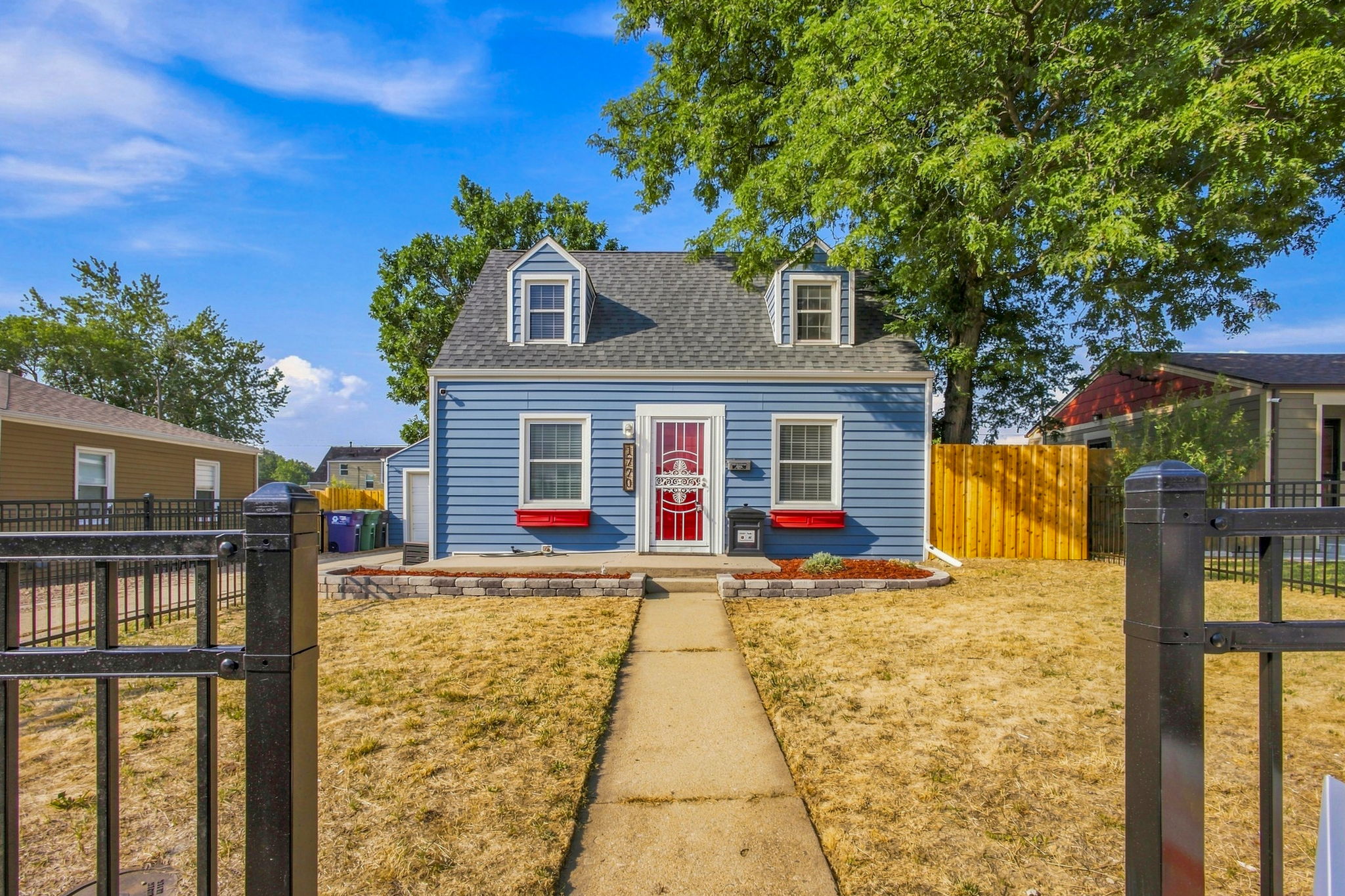 Property main image