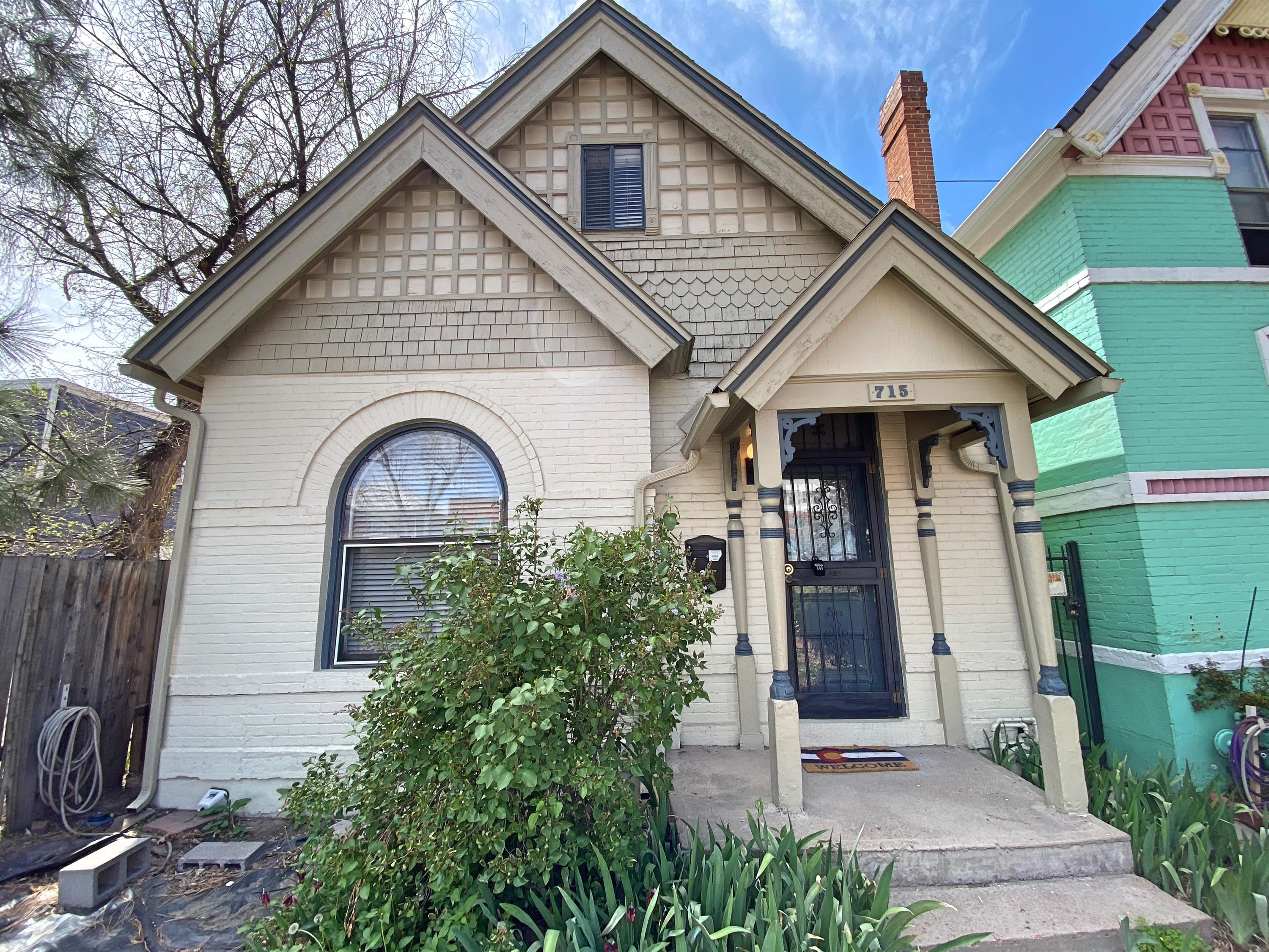 715 Elati Street