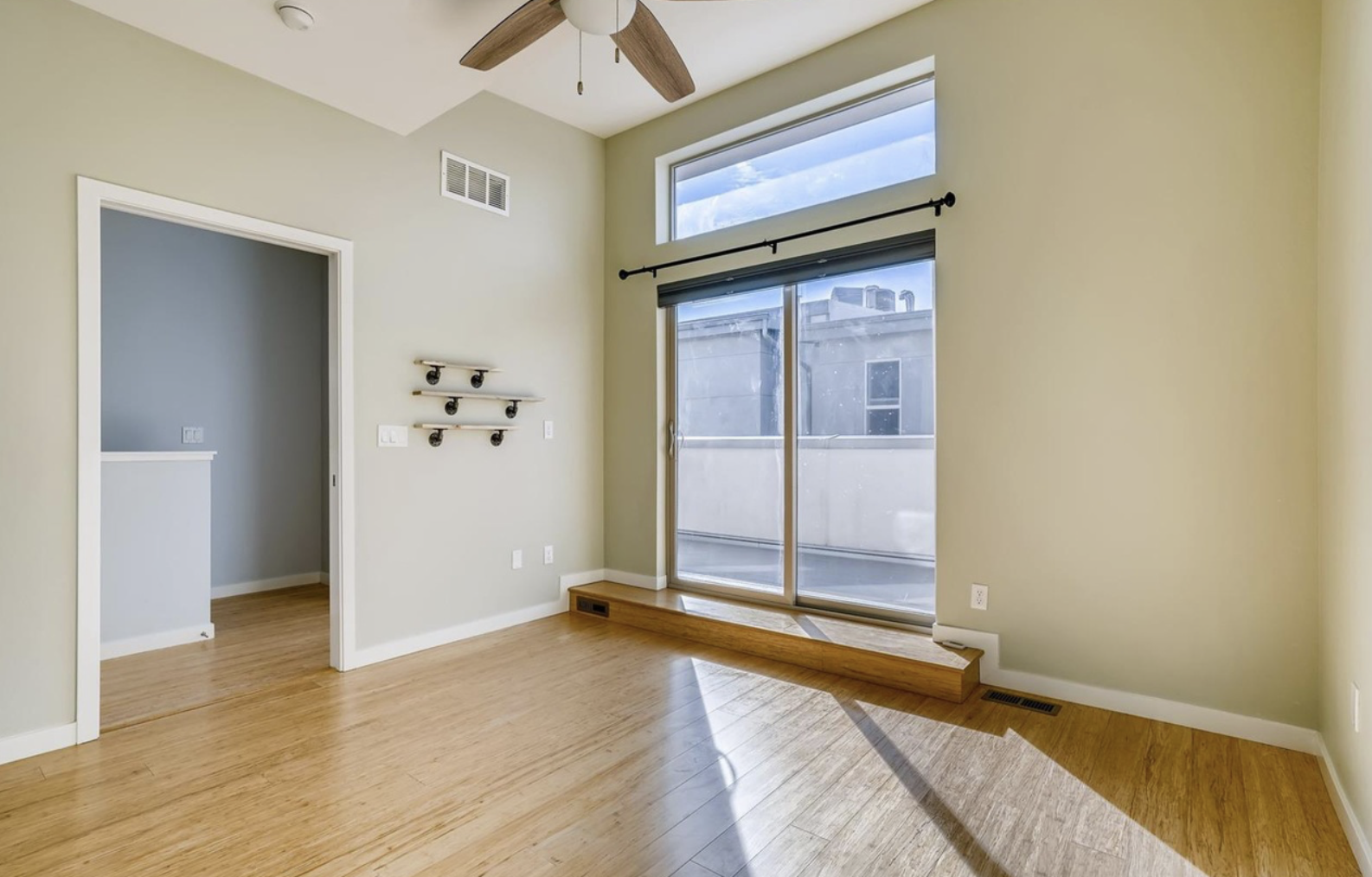 Gallery Image 15