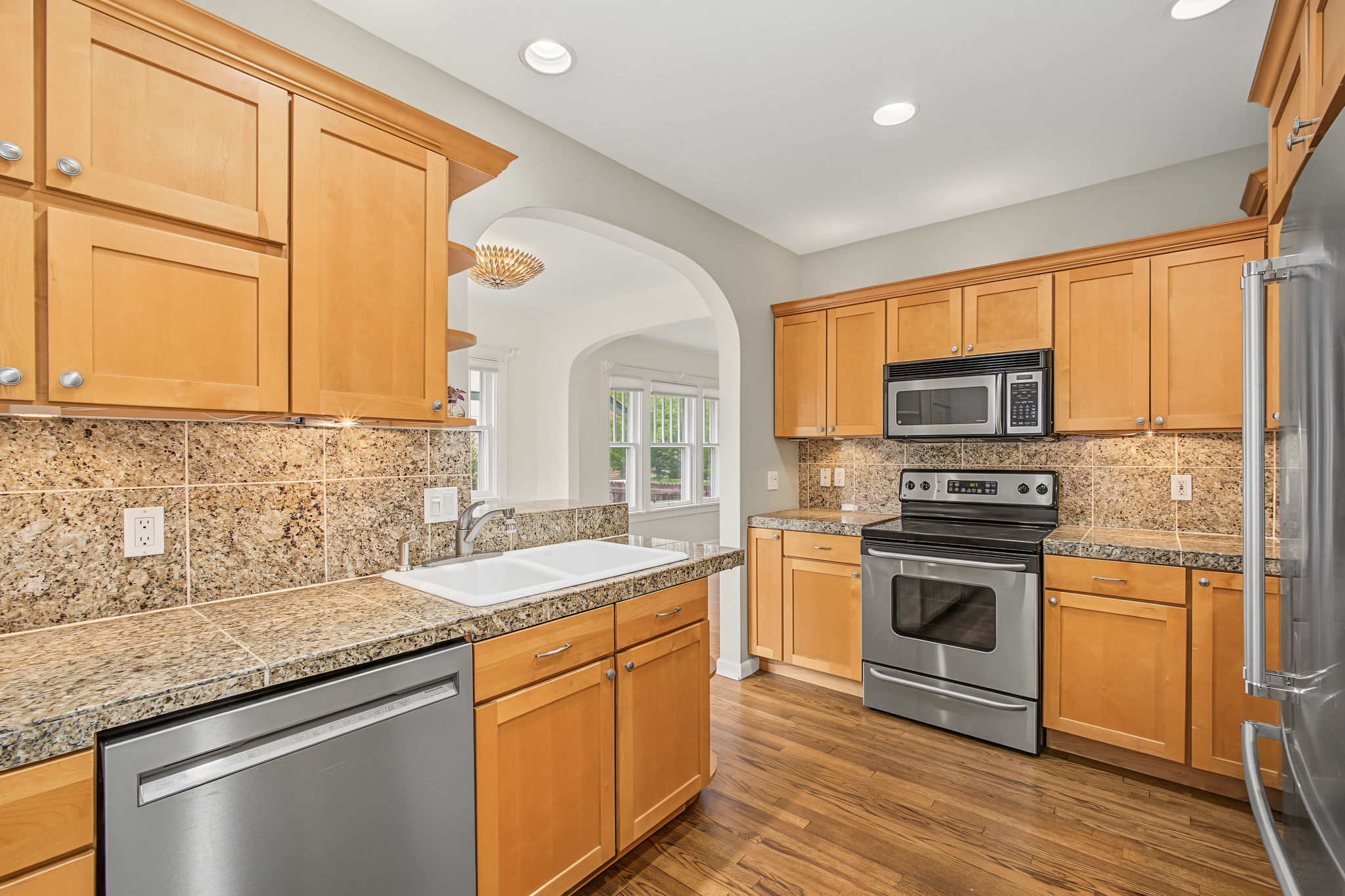 Property thumbnail image