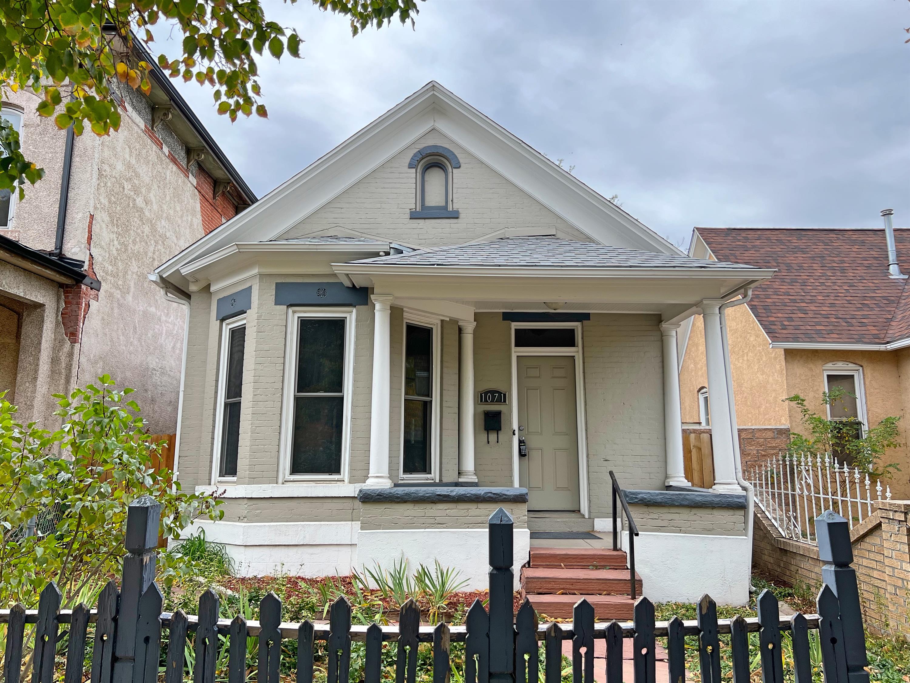 1071 Lipan Street